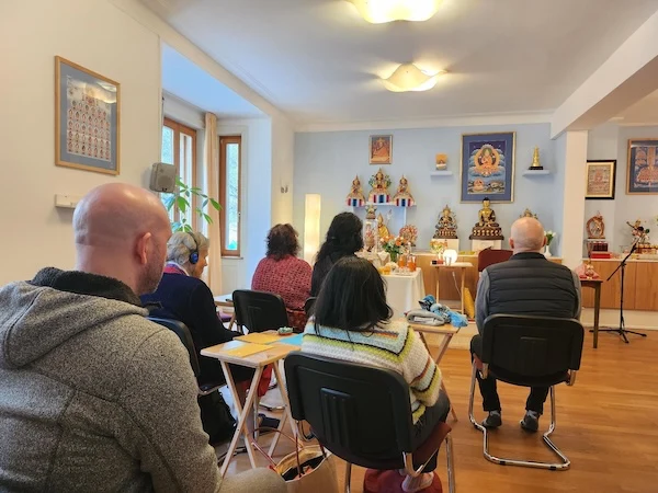 Impressionen aus dem Kadampa Meditationszentrum Basel - Vortrag